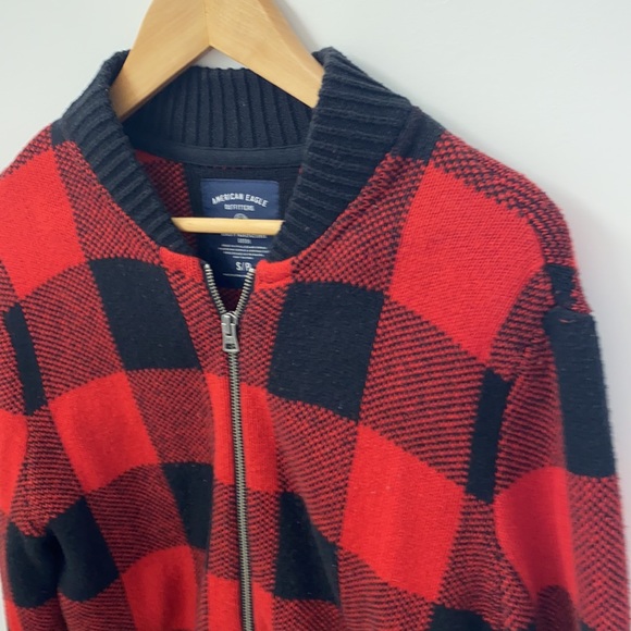 AE front zipper sweater - Picture 4 of 8